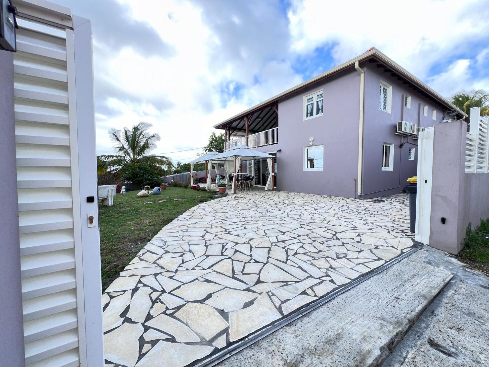 Elegant Appartement T3 Chataigne : Spacieux Sainte-Luce Exterior photo